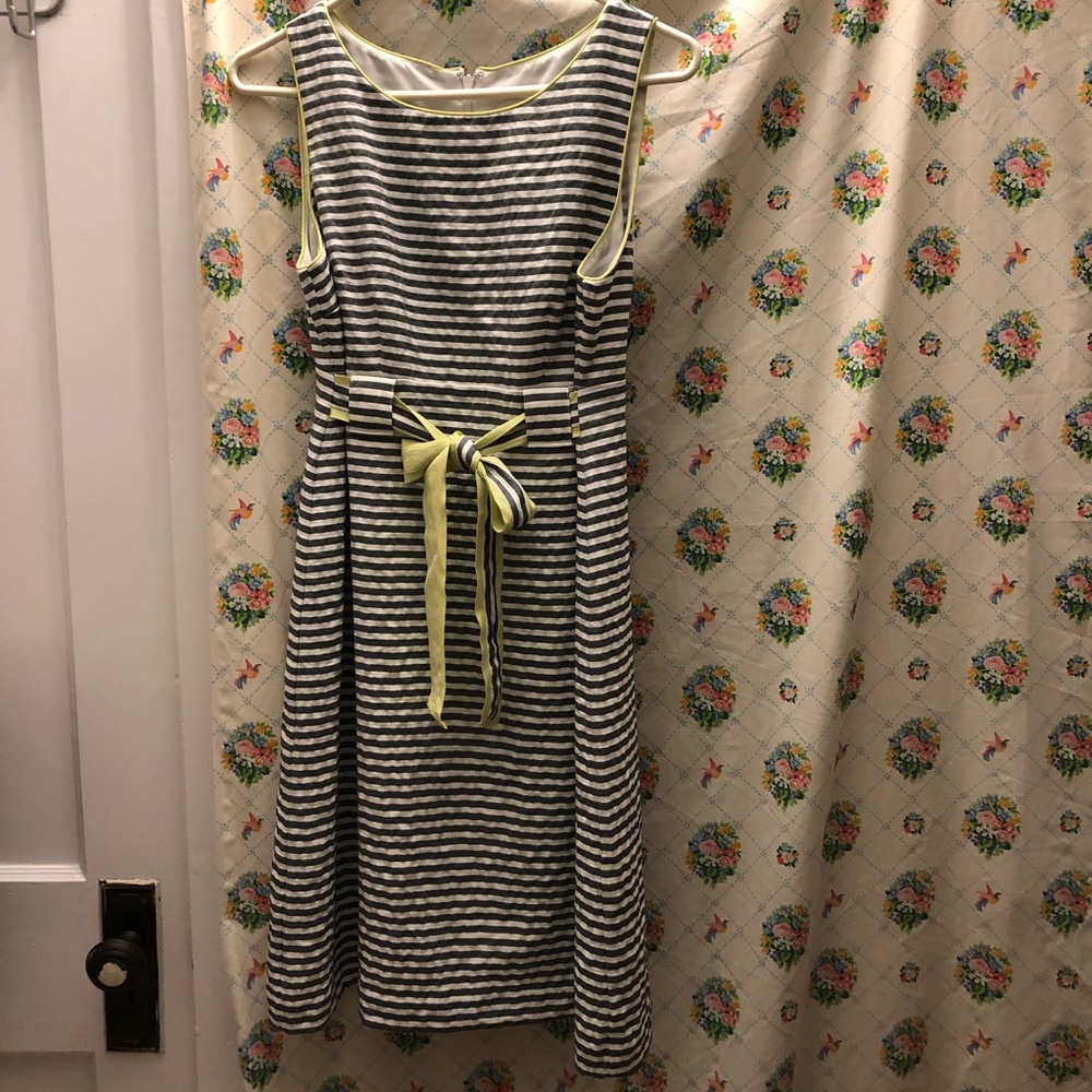 Ann Taylor Loft gray white empire waist dress - Picture 4 of 9